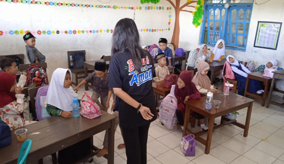 Bersama YAPHI, MI Miftahul Huda Memahami Dunia Digital dan Keamanan dengan Cara Menyenangkan